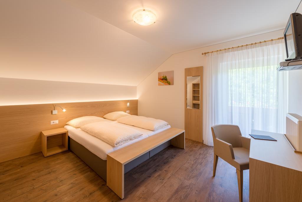 Pension Etschblick B&B Frangarto Exterior foto